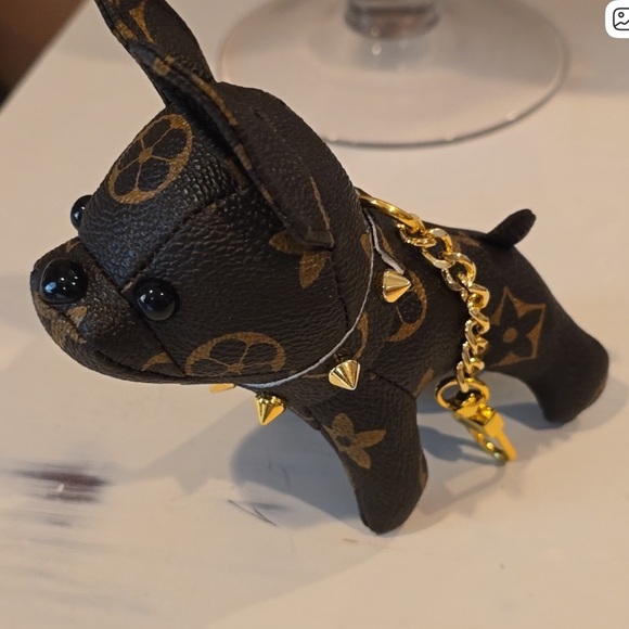Low Start!! Keychain/Bag Charm adorable dog with spiked collar! Luxury GWP. - Picture 5 of 8